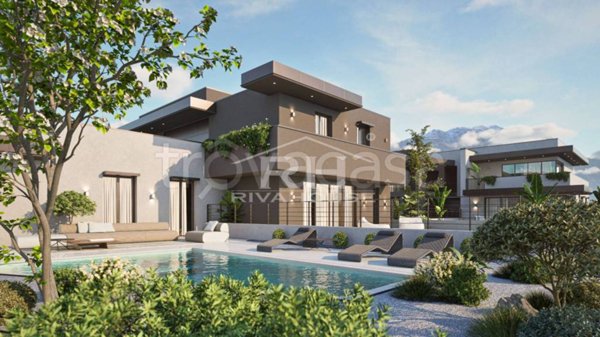 casa indipendente in vendita a Riva del Garda
