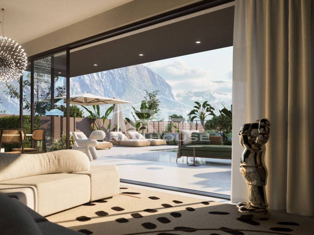 casa indipendente in vendita a Riva del Garda in zona Campi