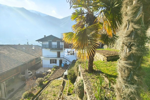 casa indipendente in vendita a Riva del Garda in zona Campi
