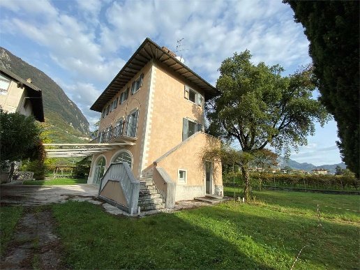 casa indipendente in vendita a Riva del Garda