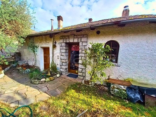casa indipendente in vendita a Roncegno Terme