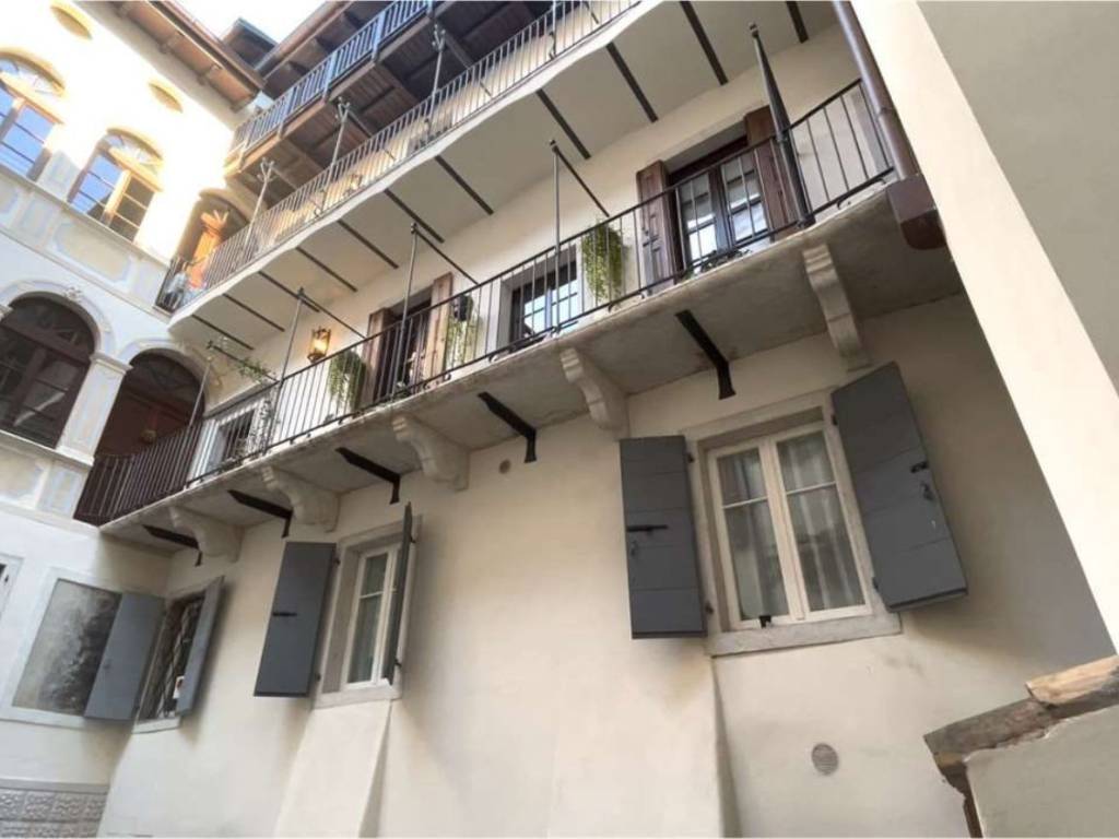 appartamento in vendita a Rovereto in zona Santa Maria