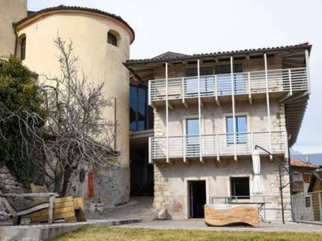 casa indipendente in vendita a Rovereto in zona Noriglio