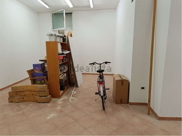 locale di sgombero in vendita a Rovereto
