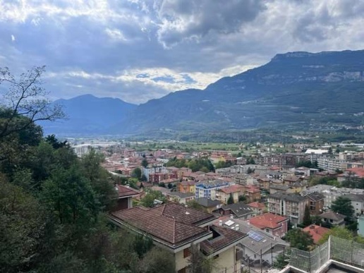 casa indipendente in vendita a Rovereto