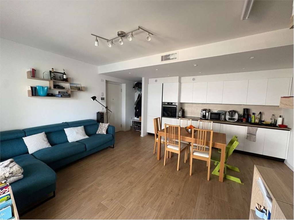 appartamento in vendita a Rovereto in zona Borgo Sacco