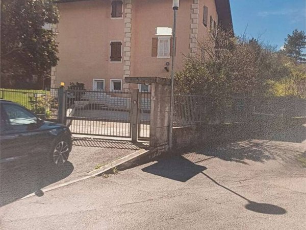 casa indipendente in vendita a Rovereto in zona Santa Maria