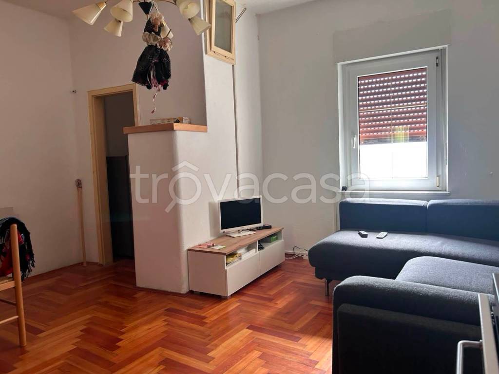 appartamento in vendita a Sover in zona Montesover