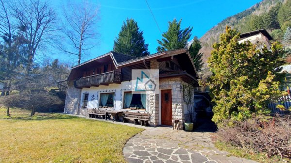 casa indipendente in vendita a Spiazzo