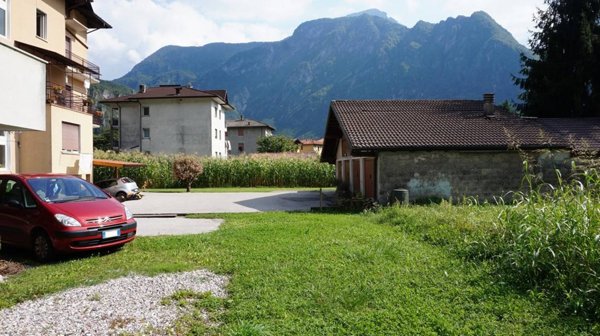 terreno edificabile in vendita a Storo