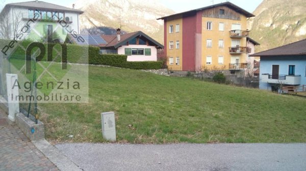 casa indipendente in vendita a Storo in zona Darzo