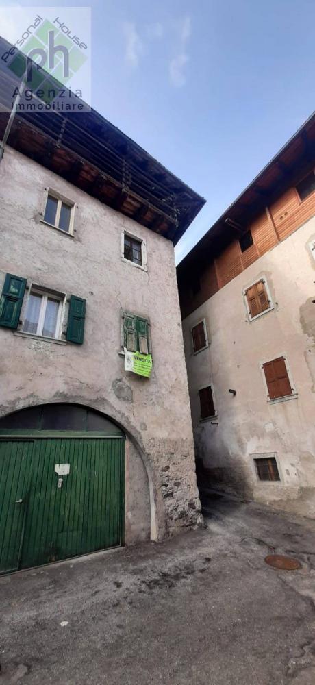 casa indipendente in vendita a Storo in zona Darzo
