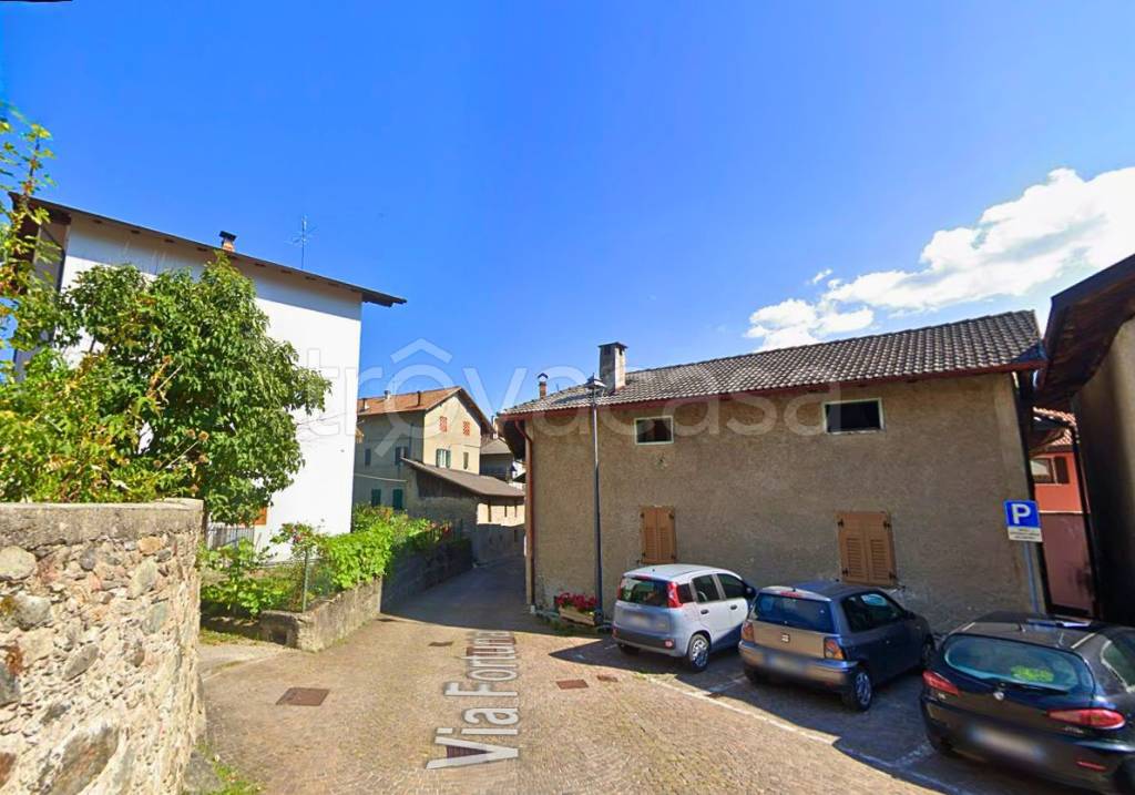 casa indipendente in vendita a Telve