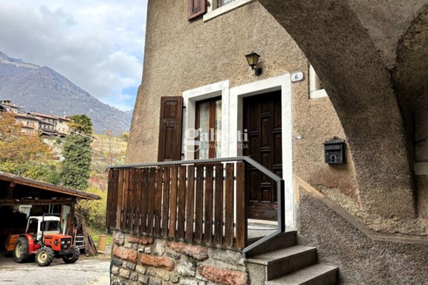 casa indipendente in vendita a Tenno in zona Pranzo