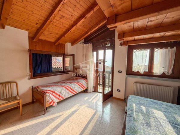 casa indipendente in vendita a Tenno in zona Pranzo