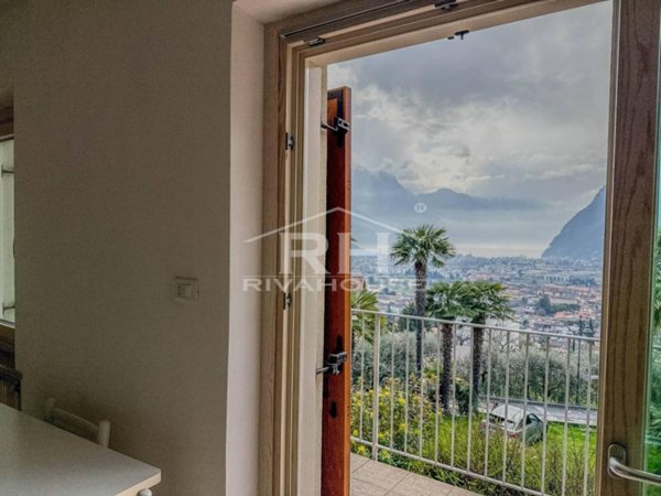 casa indipendente in vendita a Tenno