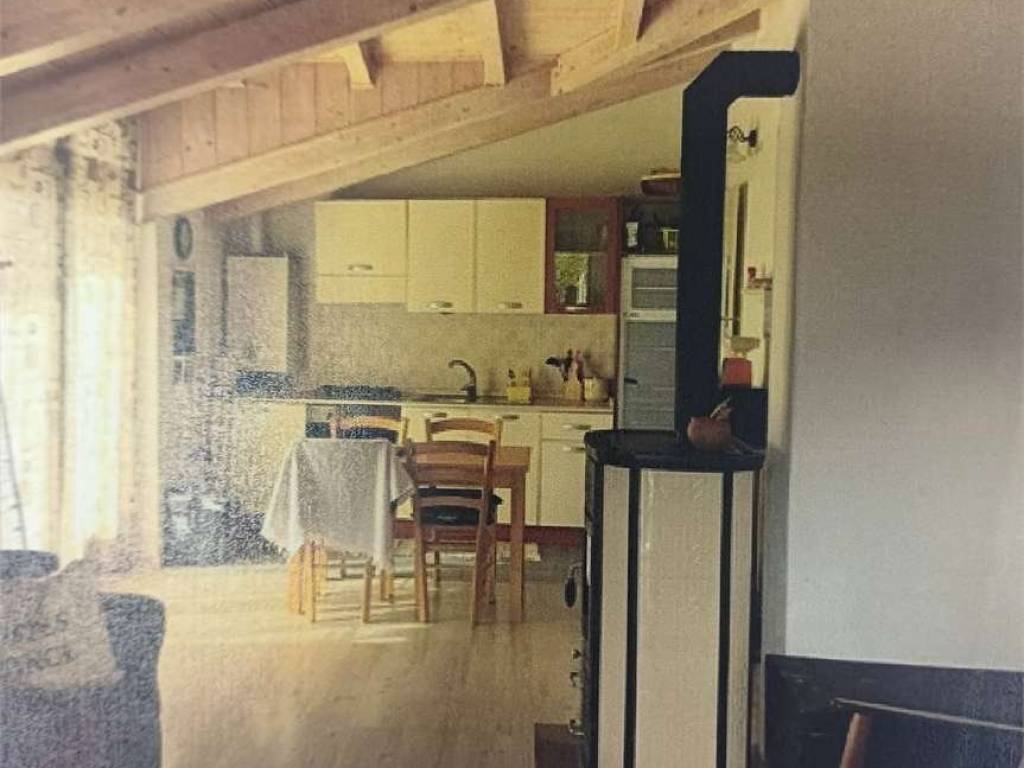 casa indipendente in vendita a Terragnolo