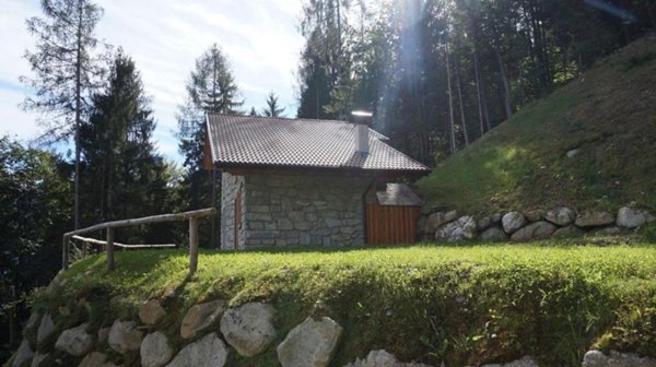 casa indipendente in vendita a Tione di Trento