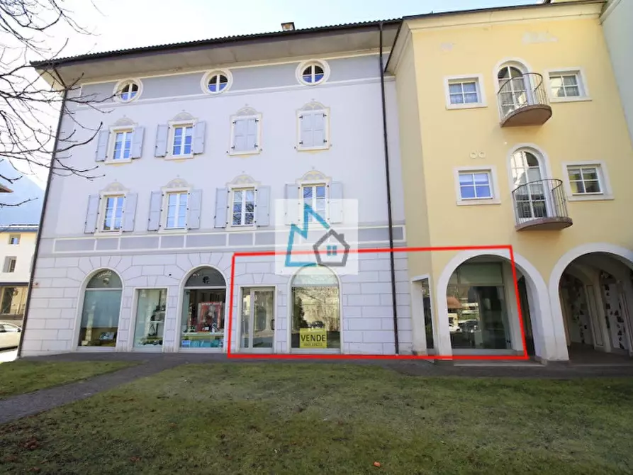 negozio in vendita a Tione di Trento