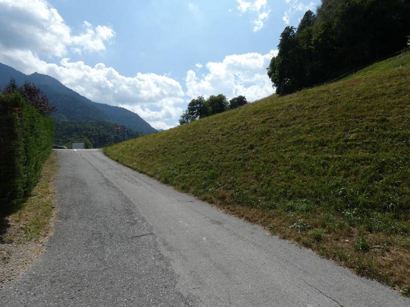 terreno edificabile in vendita a Tione di Trento