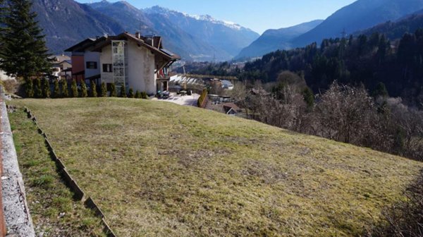terreno edificabile in vendita a Tione di Trento