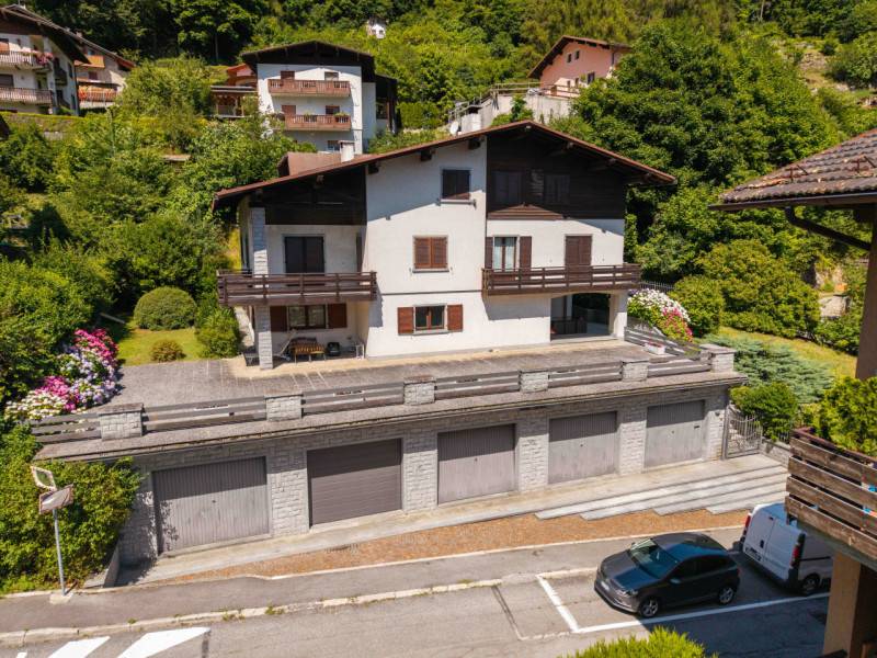 casa indipendente in vendita a Tione di Trento