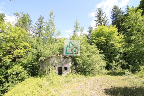 casa indipendente in vendita a Tione di Trento in zona Saone