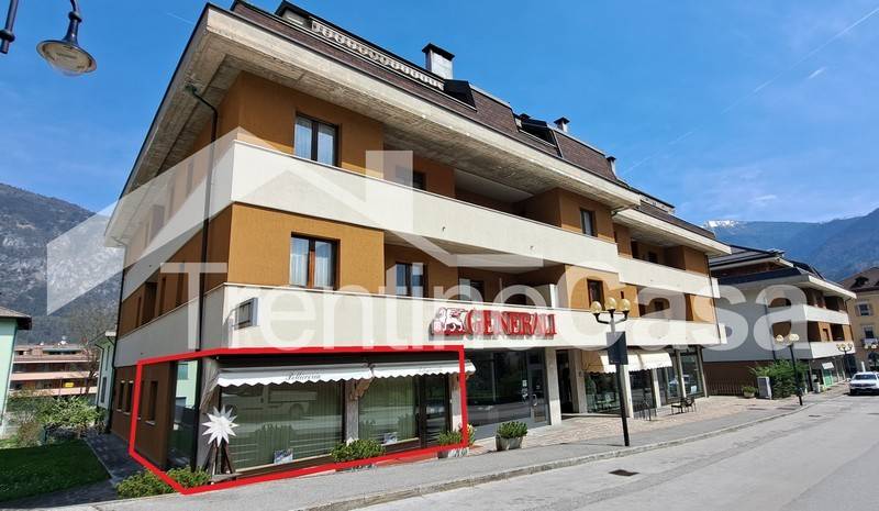 ufficio in vendita a Tione di Trento