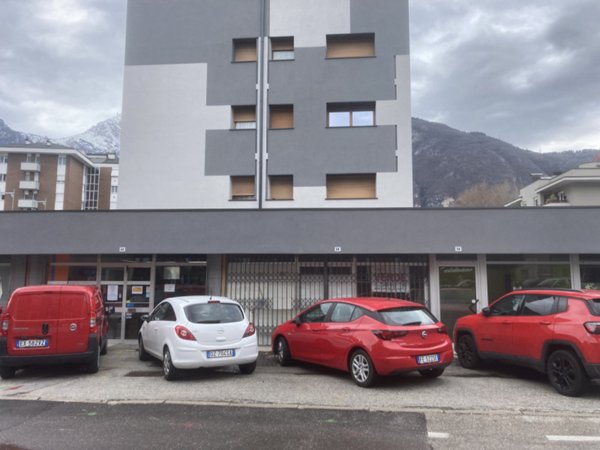negozio in vendita a Trento in zona Clarina