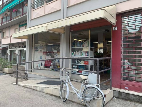 negozio in vendita a Trento