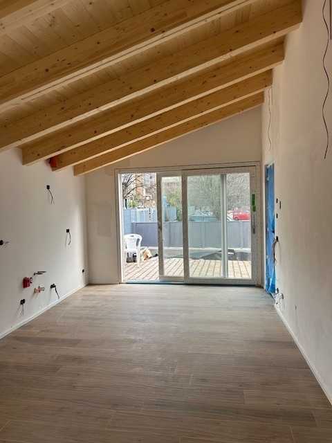 casa indipendente in vendita a Trento in zona Clarina