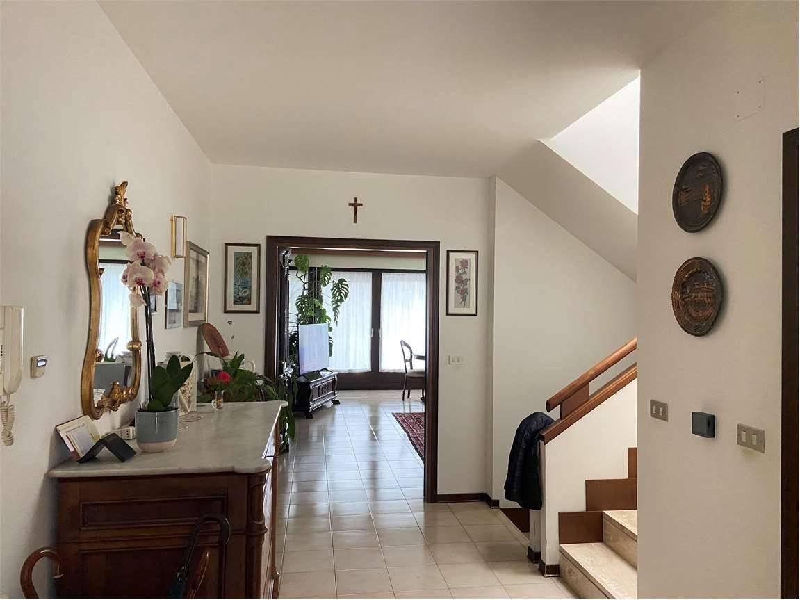casa indipendente in vendita a Trento in zona Villazzano
