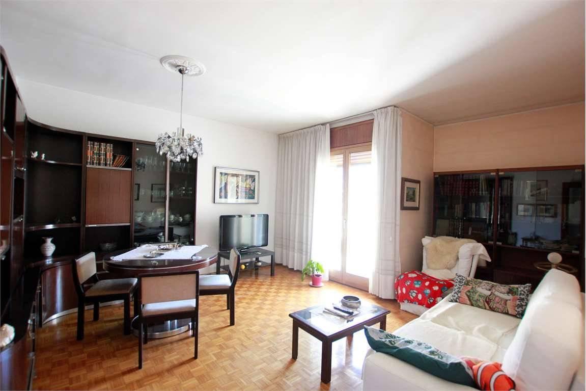 appartamento in vendita a Trento in zona San Giuseppe/Santa Caterina