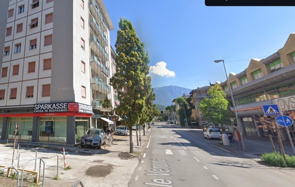 locale commerciale in vendita a Trento in zona Oltrefersina