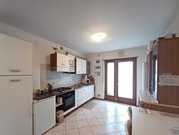 appartamento in vendita a Trento in zona Ravina