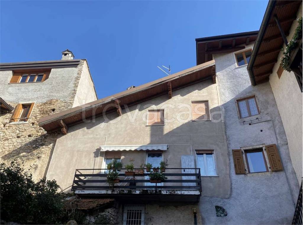 appartamento in vendita a Trento in zona Oltrecastello