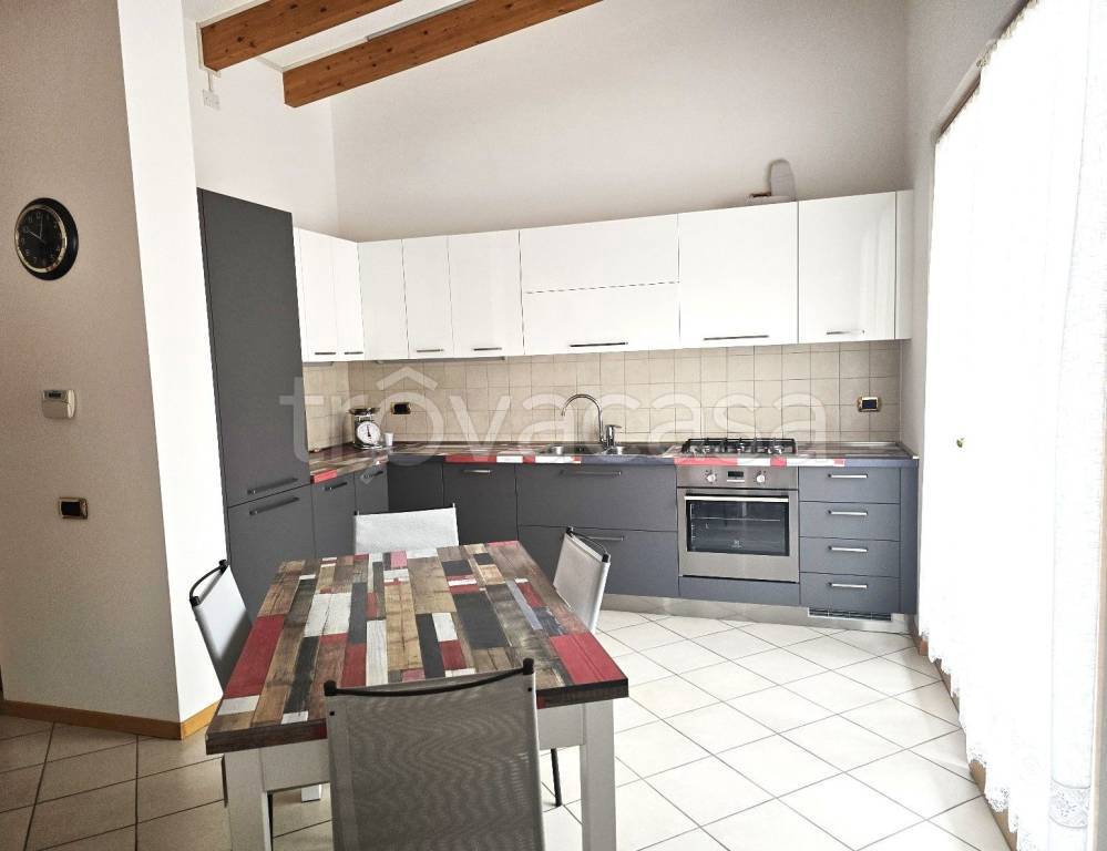 appartamento in vendita a Trento in zona Cadine