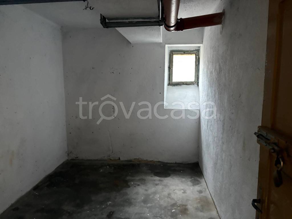 locale commerciale in vendita a Trento