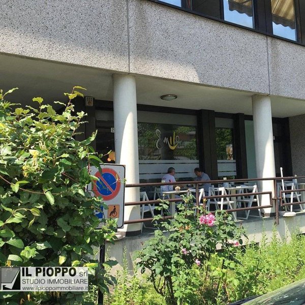 locale commerciale in vendita a Trento