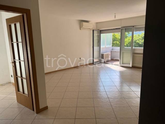 appartamento in vendita a Trento in zona San Bartolomeo