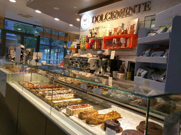 locale commerciale in vendita a Trento