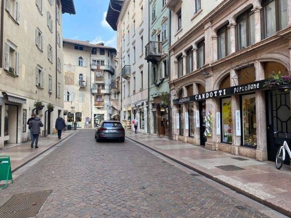 negozio in vendita a Trento in zona Centro Storico