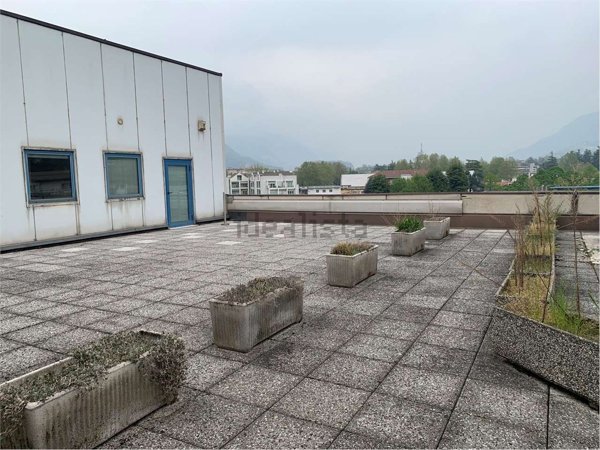 ufficio in vendita a Trento in zona Oltrefersina