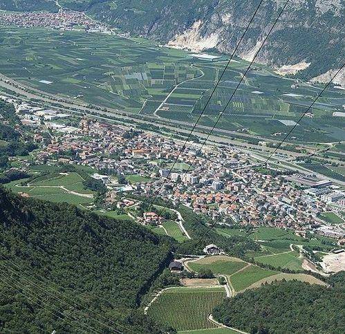 negozio in vendita a Trento in zona Mattarello