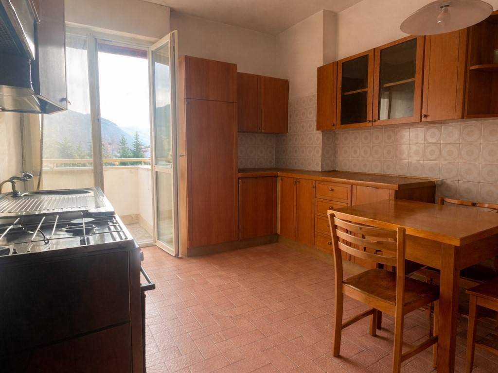 appartamento in vendita a Trento in zona San Giuseppe/Santa Caterina