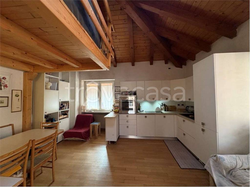 casa indipendente in vendita a Trento in zona Roncafort