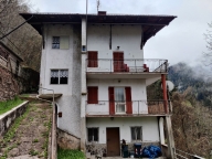 casa indipendente in vendita a Valfloriana in zona Casatta