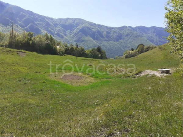 terreno agricolo in vendita a Vallarsa