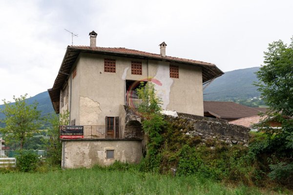 casale in vendita a Comano Terme in zona Campo Lomaso