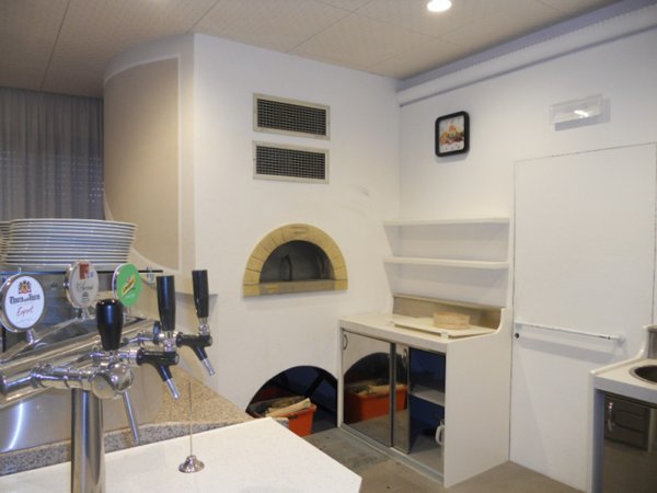 negozio in vendita a Comano Terme in zona Comano